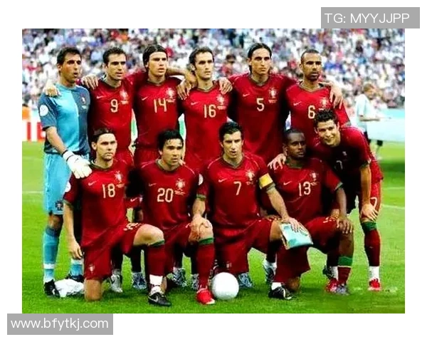 聚焦世界顶级足球俱乐部球星成长历程与辉煌瞬间